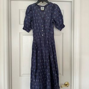 Vintage prairie dress! Super cute!